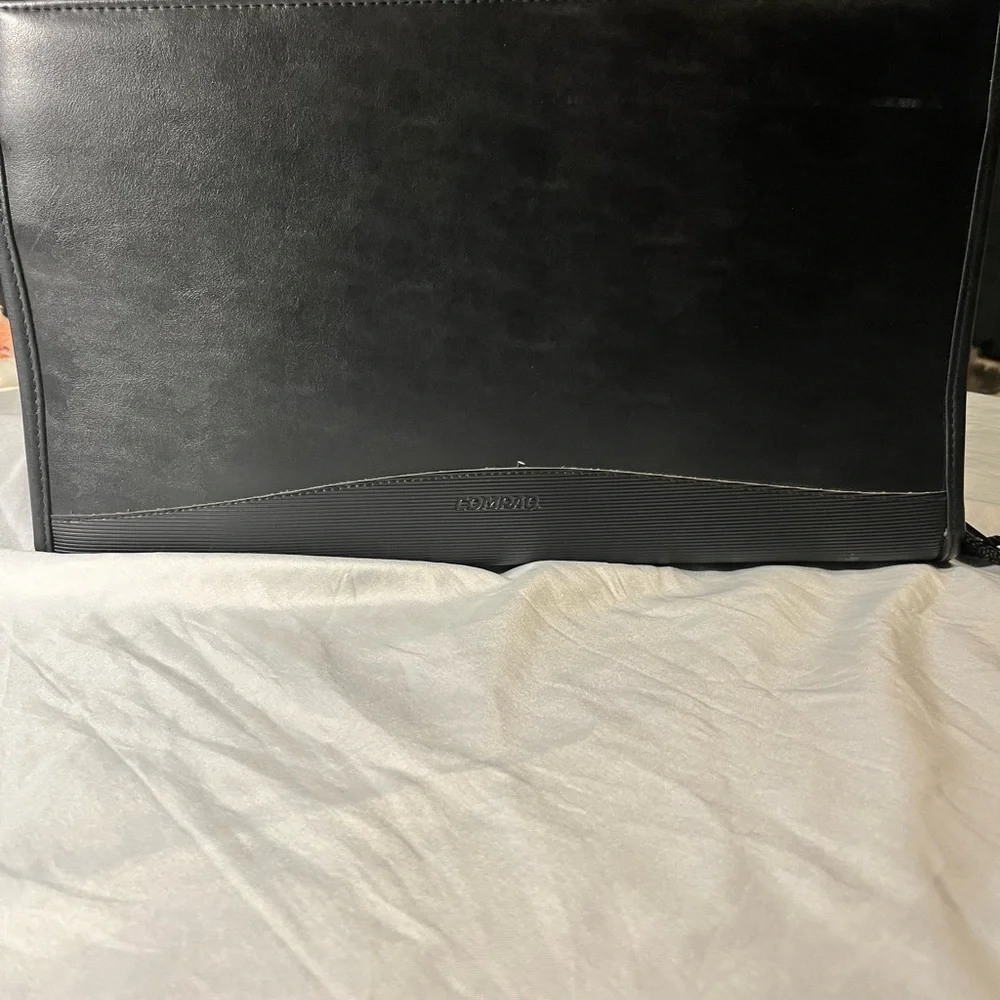 Vintage Compaq black leather case